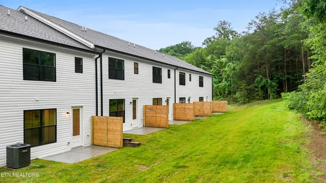 $390,000 | 8851 Chapman Trce Way, Knoxville, TN 37920