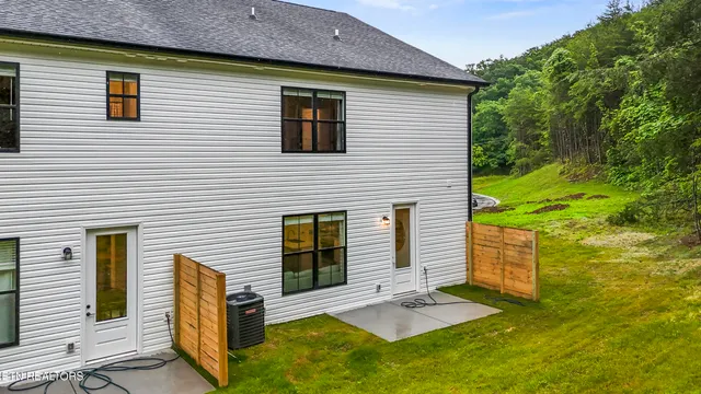 $390,000 | 8851 Chapman Trce Way, Knoxville, TN 37920