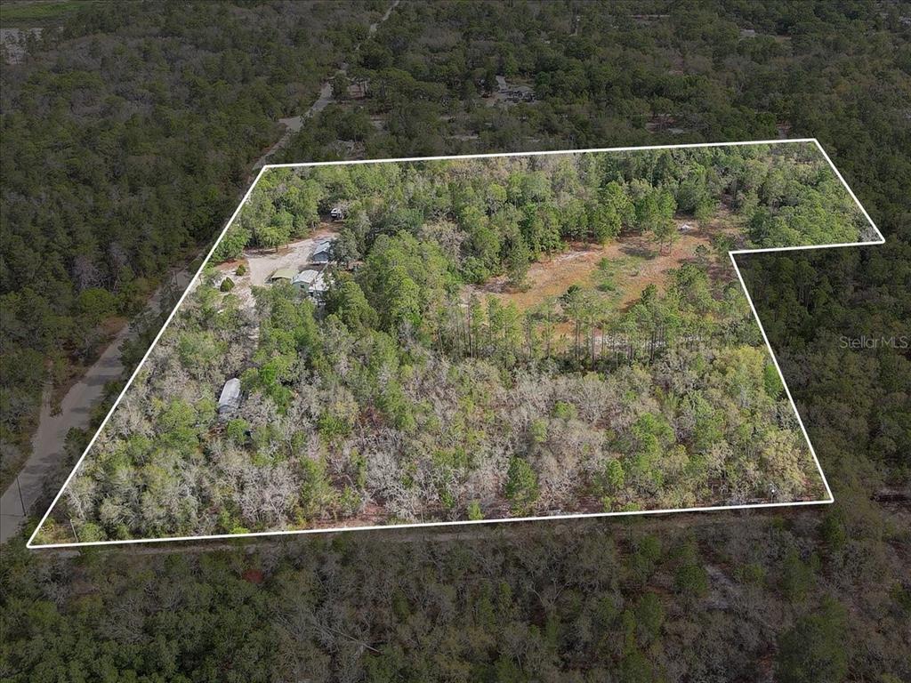 17528 Coyote Road Hudson, FL 34667 - Photo 45 of 60