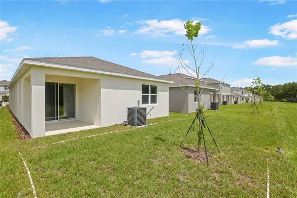 $306,700 | 749 Lake Dell Drive, Dundee, FL 33838