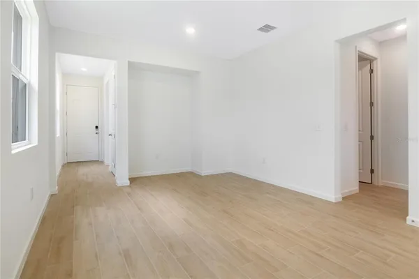 $306,700 | 749 Lake Dell Drive, Dundee, FL 33838