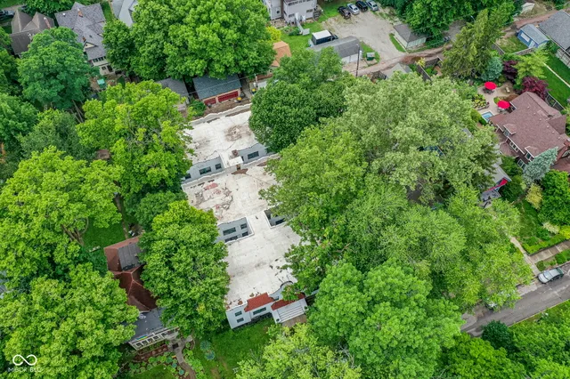 $925 | 590 Woodruff Pl E Drive, Indianapolis, IN 46201