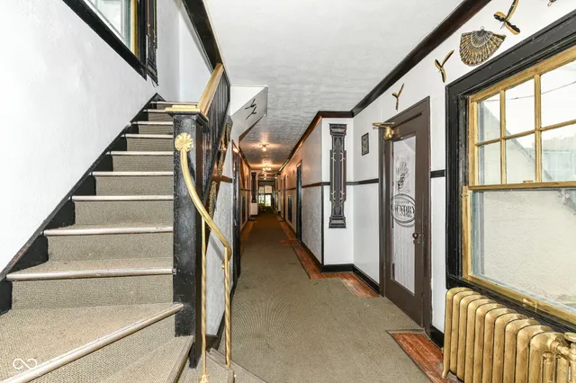 $925 | 590 Woodruff Pl E Drive, Indianapolis, IN 46201