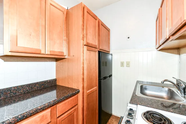 $925 | 590 Woodruff Pl E Drive, Indianapolis, IN 46201