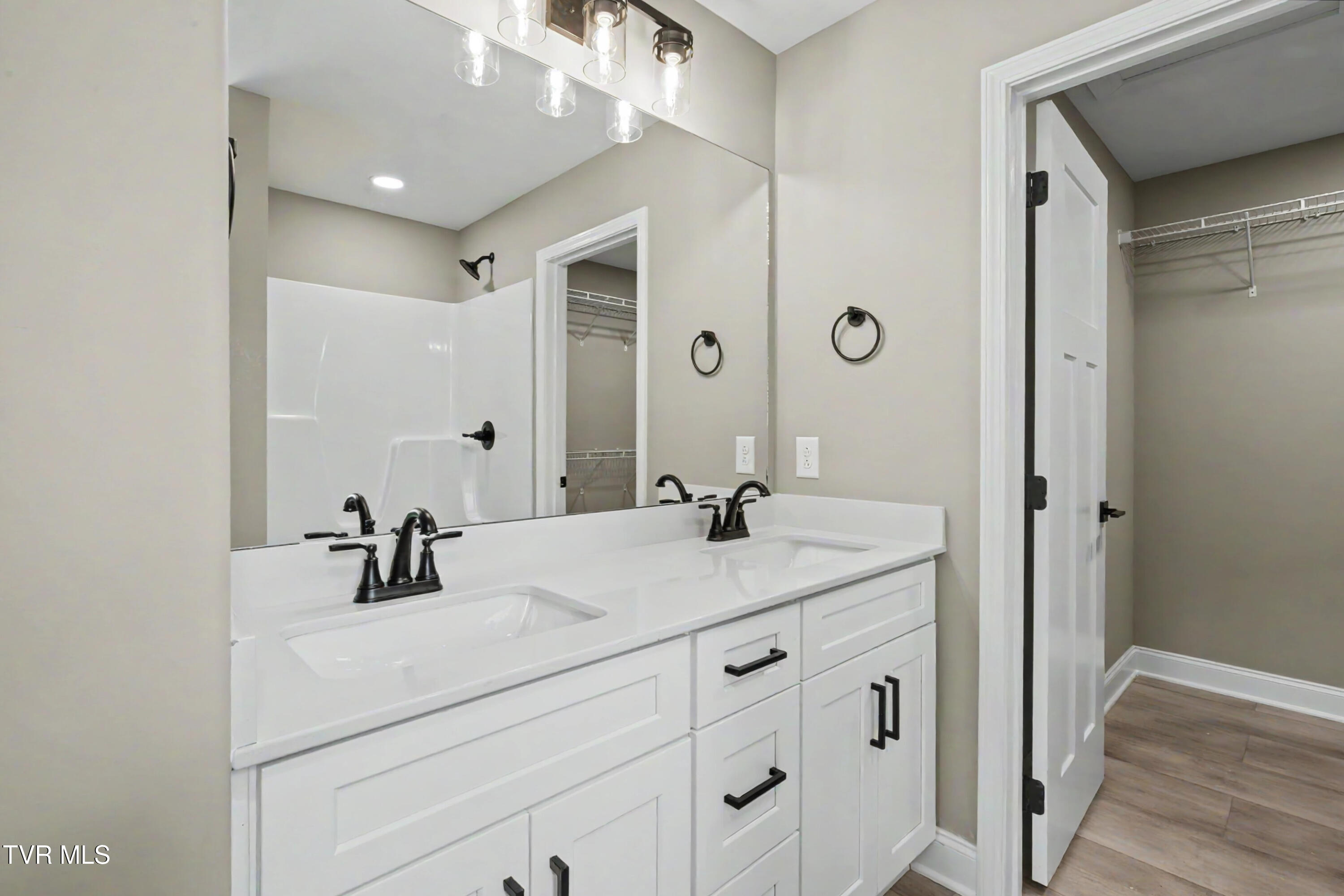 400 Barren Valley Road Chuckey, TN 37641 - Photo 12 of 33 tempImaged1BR7v