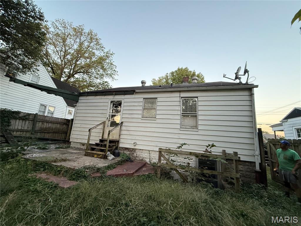 809 Maurice Street Alton, IL 62002 - Photo 4 of 29