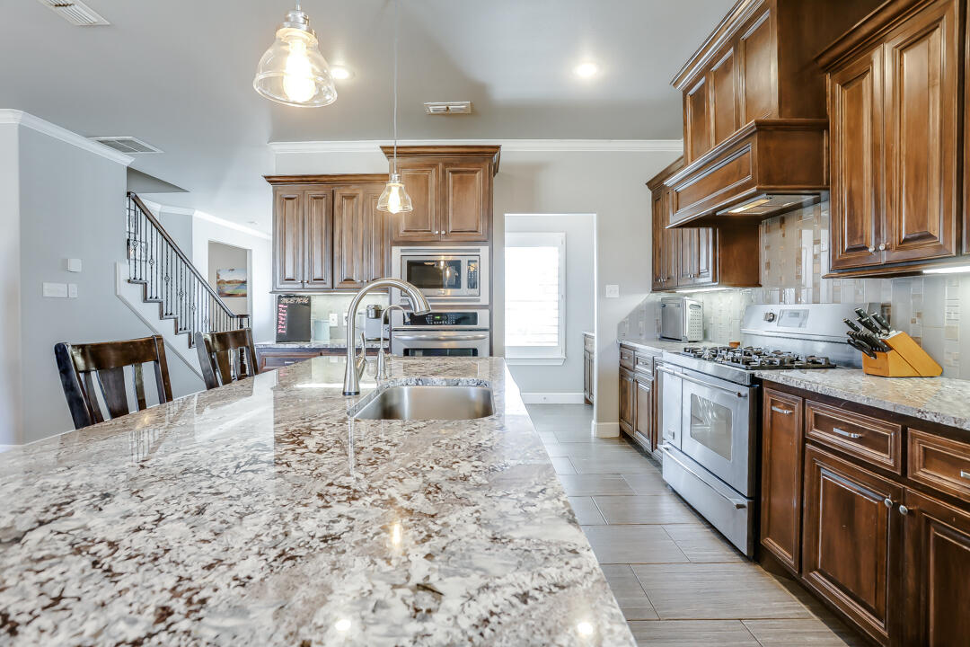 4712 121st Street Lubbock, TX 79424 - Photo 9 of 46 4712-111