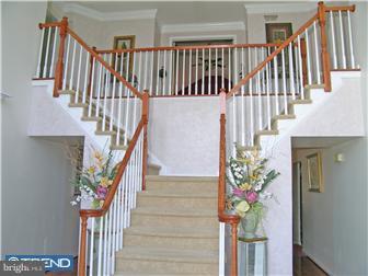 1048 Redtail Road Audubon, PA 19403 - Photo 3 of 9