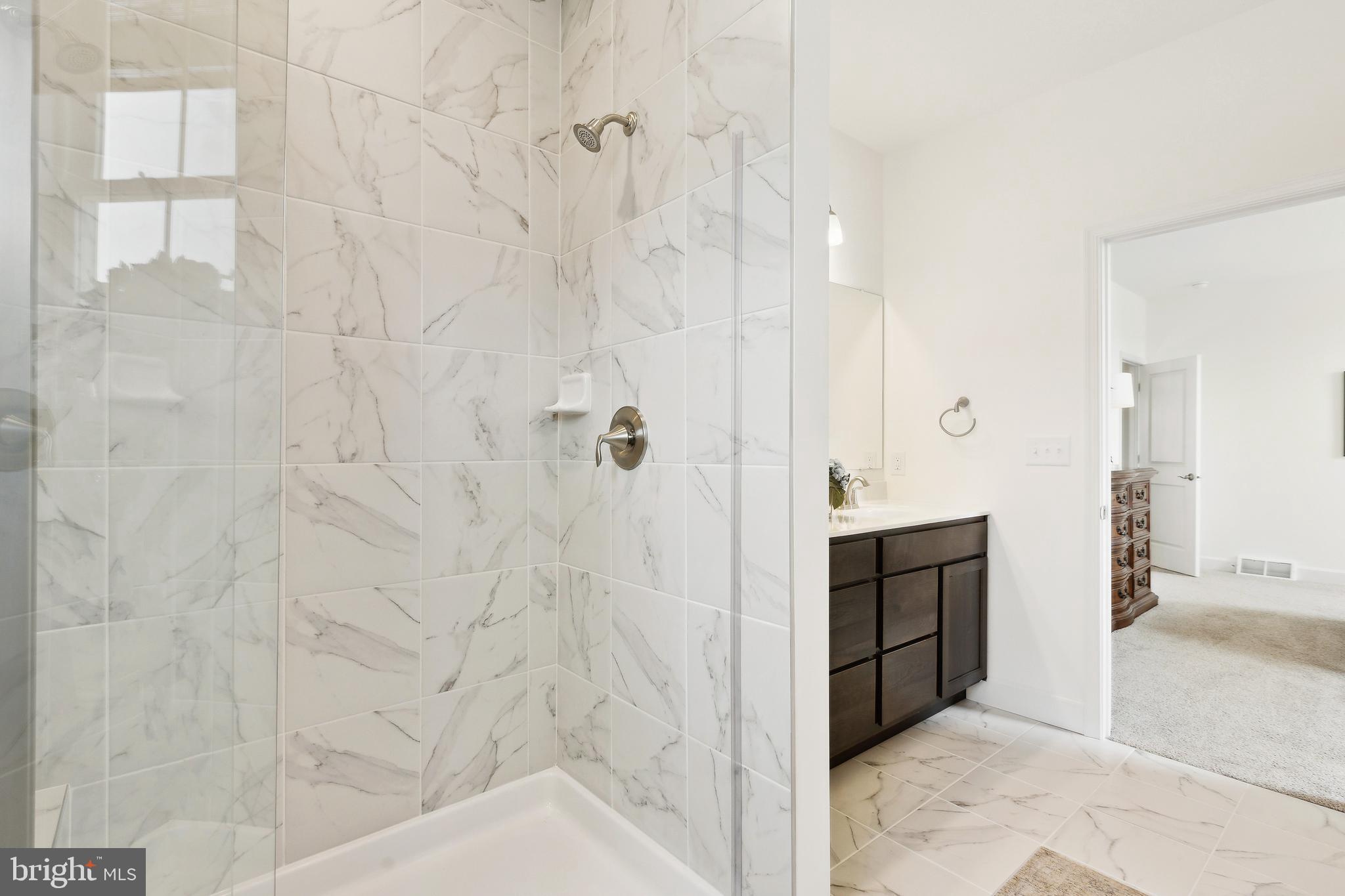 185 East Audubon Drive, Unit 177 Gettysburg, PA 17325 - Photo 30 of 36 a bathroom with a shower