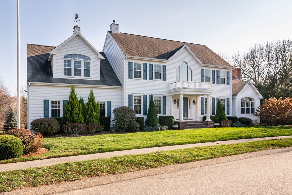 11 Langlee Road Hingham, MA 02043 - Photo 1 of 32 Gallery Image 1