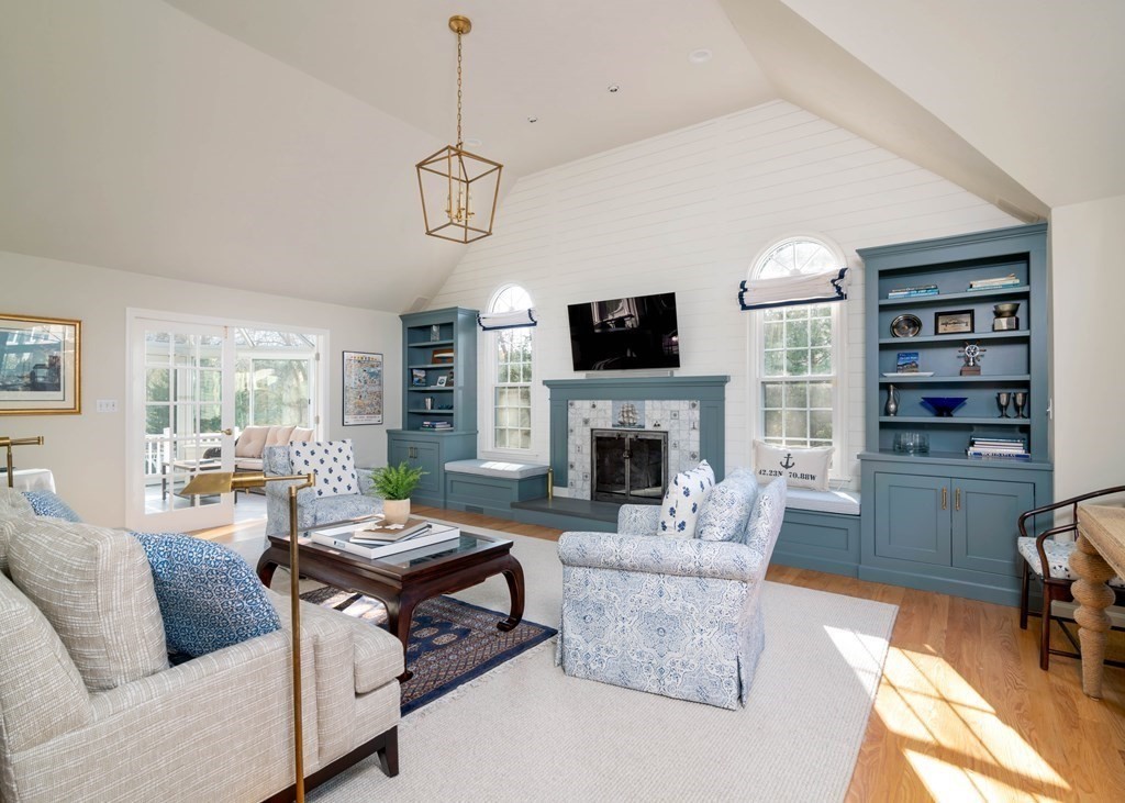 11 Langlee Road Hingham, MA 02043 - Photo 4 of 32 Gallery Image 4