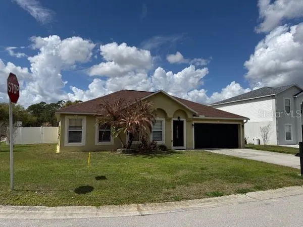 $2,300 | 8004 Settlers Creek Lane, Lakeland, FL 33810