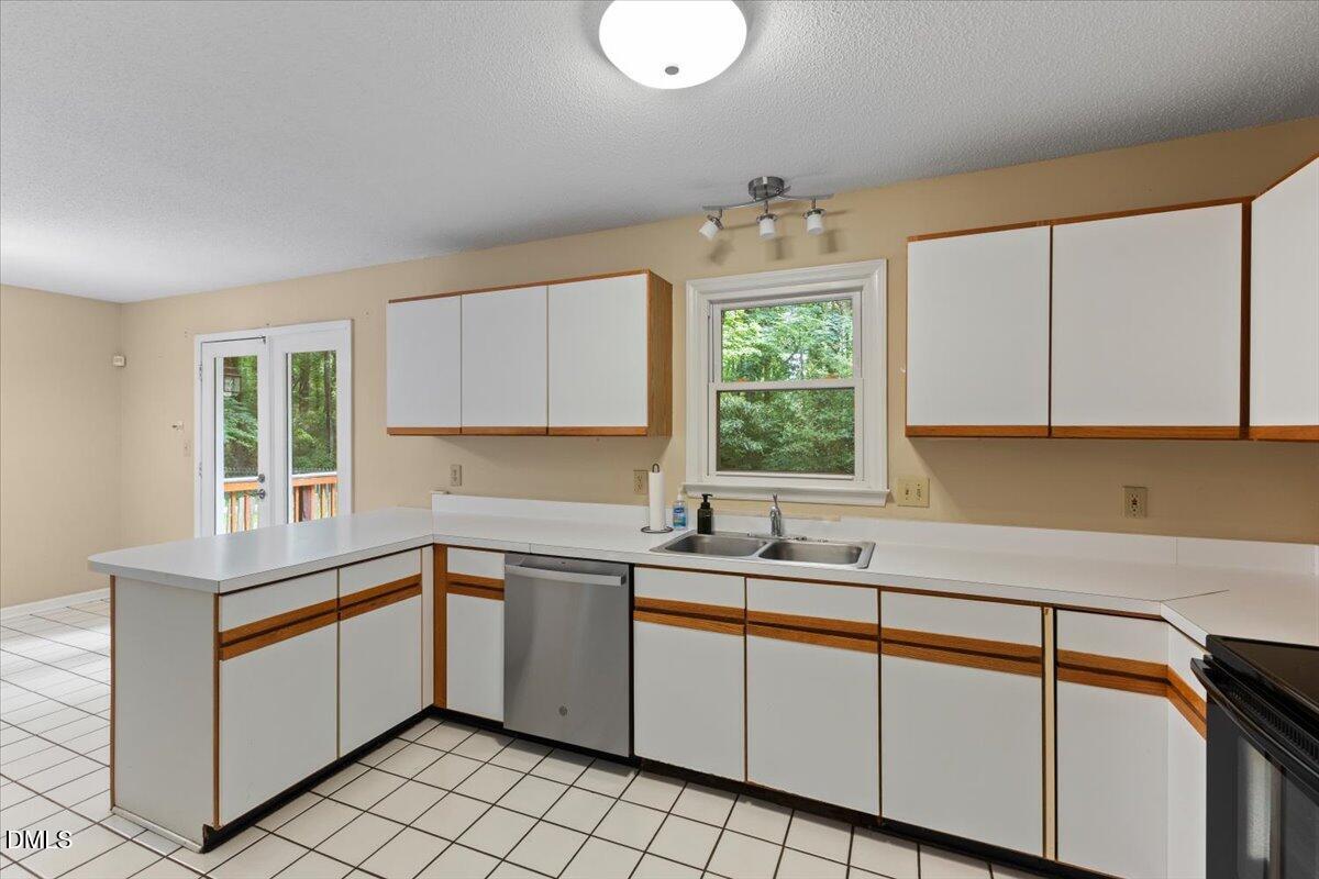5112 Simmons Branch Trail Raleigh, NC 27606 - Photo 19 of 58 20-5112 Simmons Branch Trail