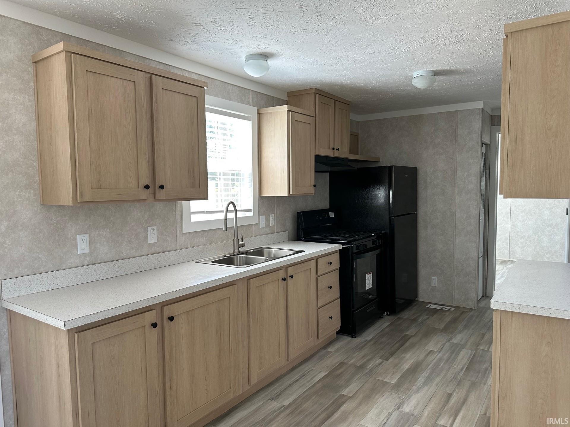 2510 Sheridan Road, Unit AC 41 Fort Wayne, IN 46803 - Photo 3 of 16