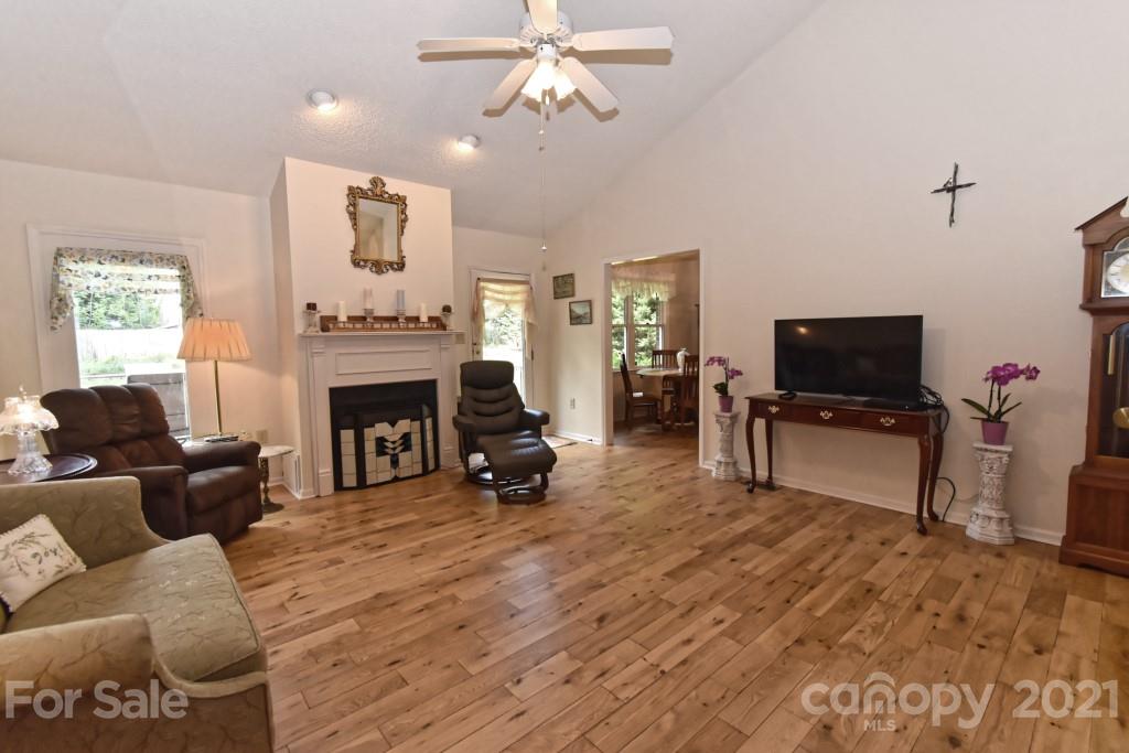 7813 McConnell Road Denver, NC 28037 - Photo 3 of 40 Gallery Image 3