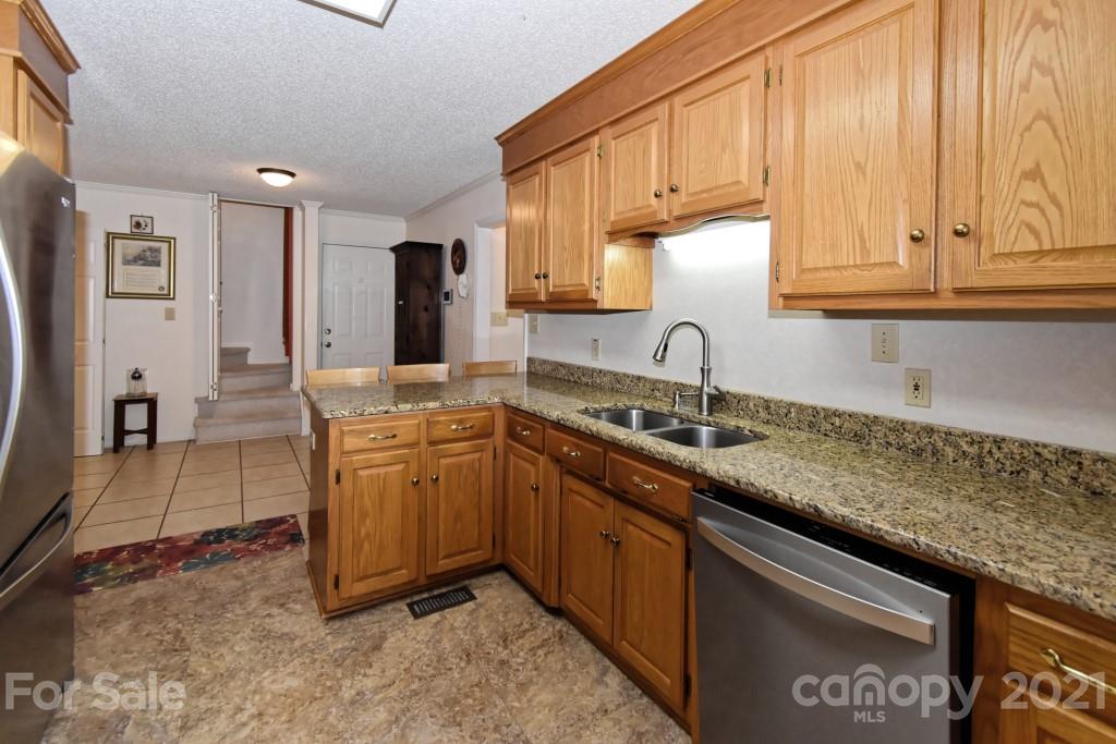 7813 McConnell Road Denver, NC 28037 - Photo 8 of 40 Gallery Image 8