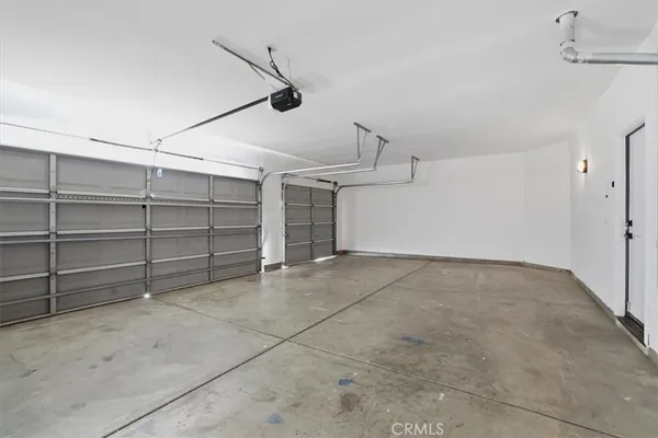 $879,900 | 6974 Riverboat Drive, Eastvale, CA 91752