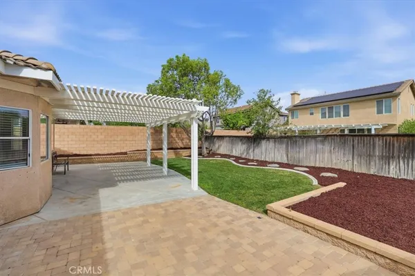 $879,900 | 6974 Riverboat Drive, Eastvale, CA 91752