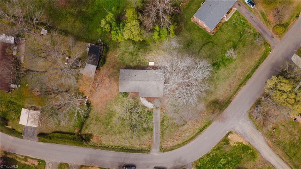335 Badgett Avenue Mount Airy, NC 27030 - Photo 14 of 16