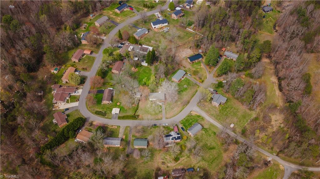 335 Badgett Avenue Mount Airy, NC 27030 - Photo 15 of 16