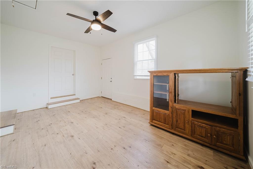 335 Badgett Avenue Mount Airy, NC 27030 - Photo 8 of 16