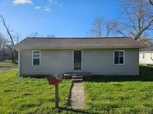 $54,900 | 502 West 9th Street, West Frankfort, IL 62896
