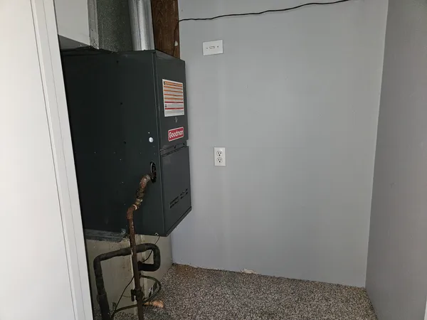 $54,900 | 502 West 9th Street, West Frankfort, IL 62896