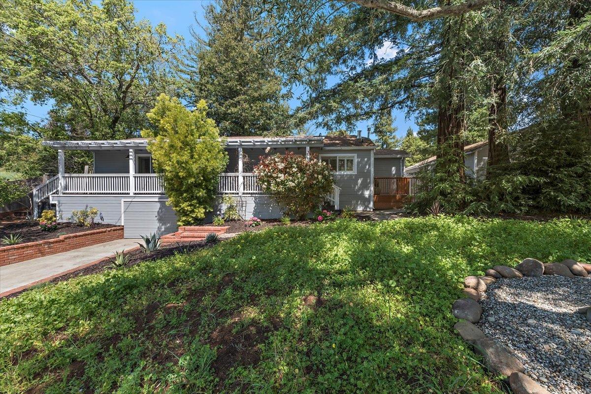789 Cañada Rd  
