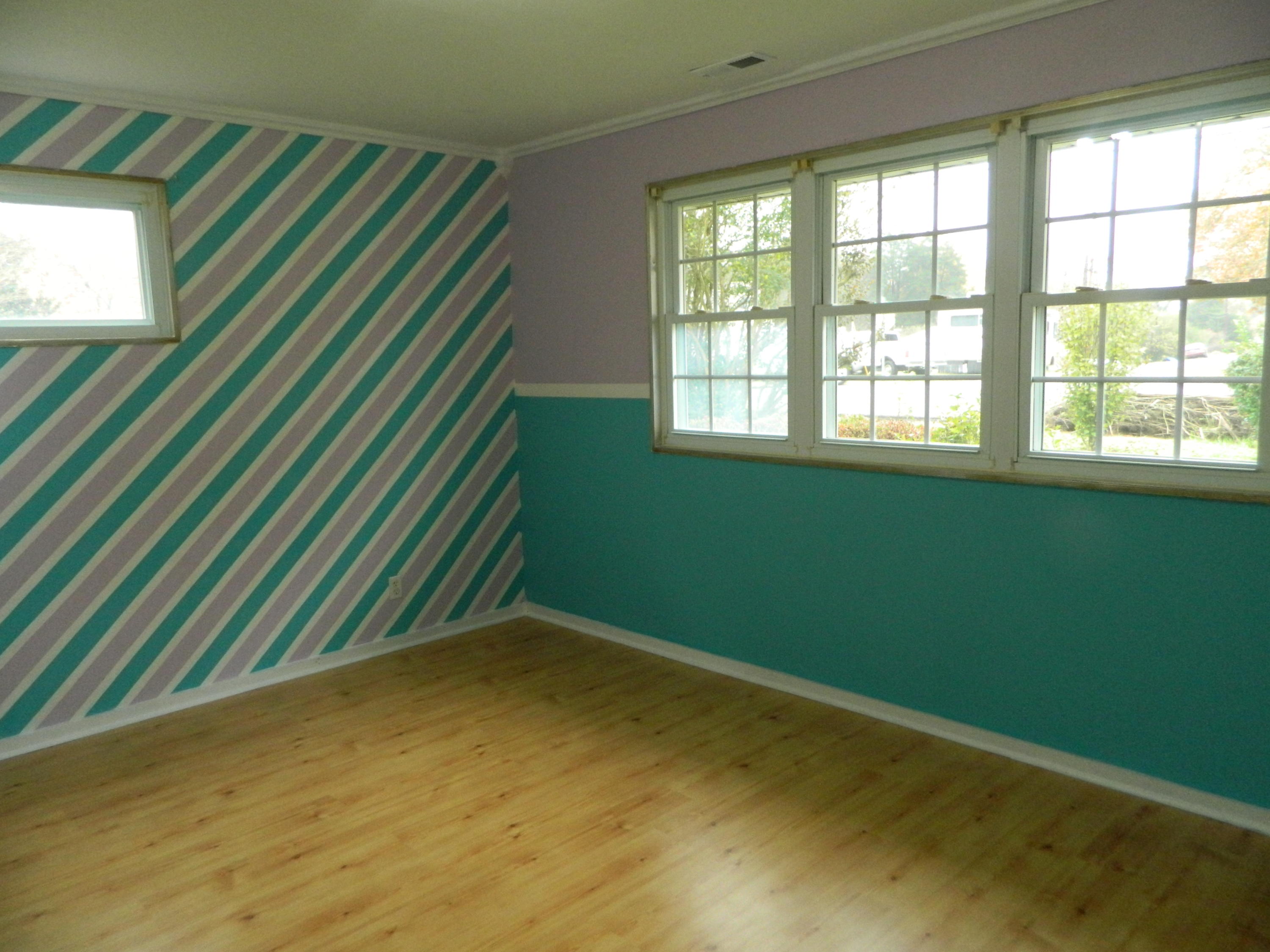 122 Beverly Circle Oak Ridge, TN 37830 - Photo 15 of 30 fr bdrm big window