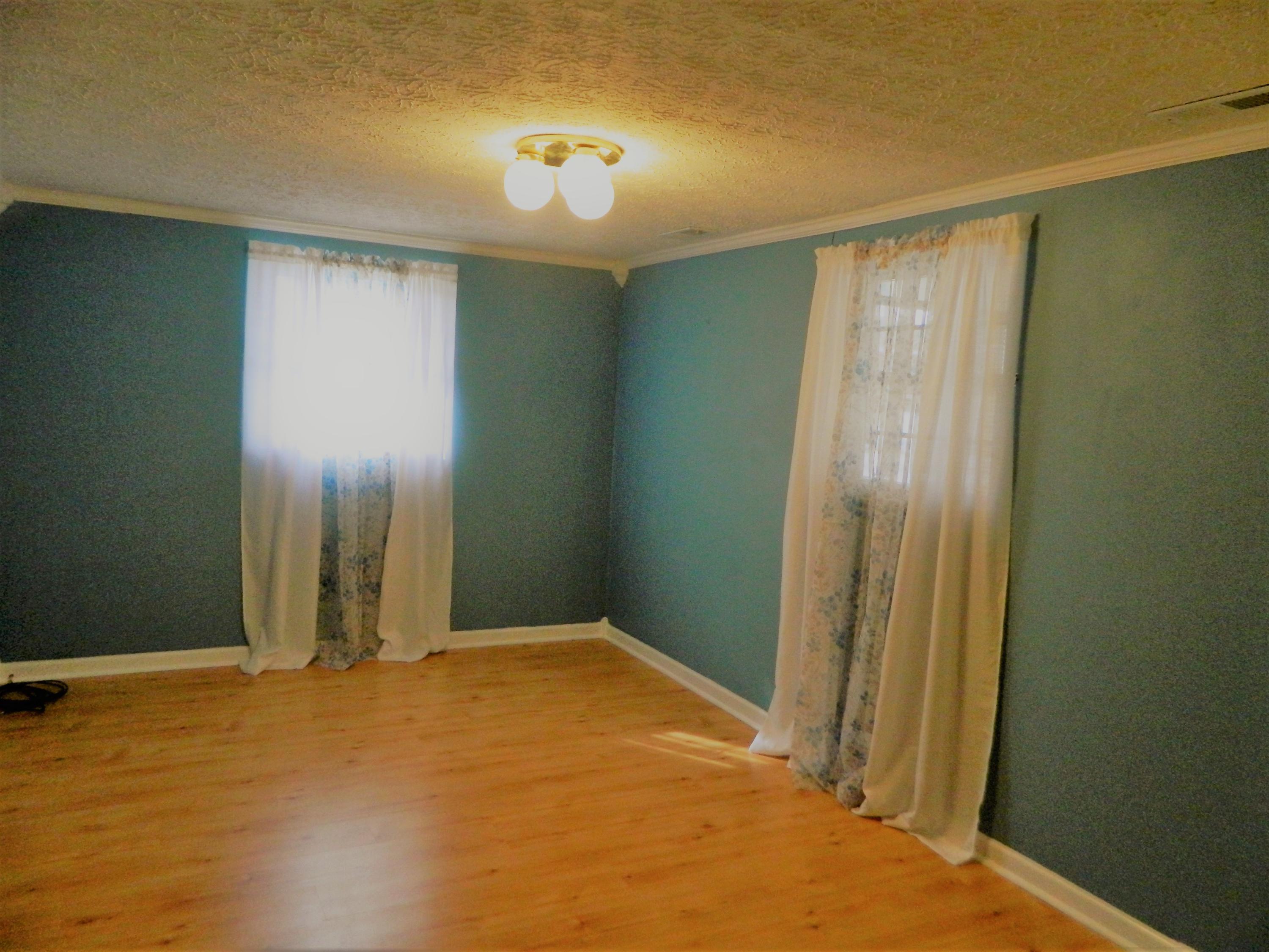 122 Beverly Circle Oak Ridge, TN 37830 - Photo 20 of 30 den 2