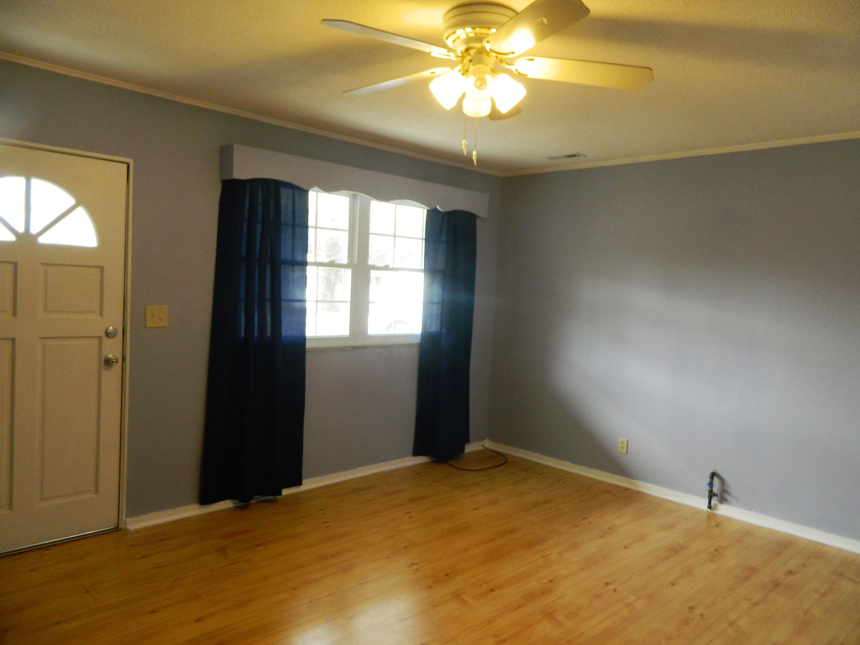 122 Beverly Circle Oak Ridge, TN 37830 - Photo 3 of 30 LR
