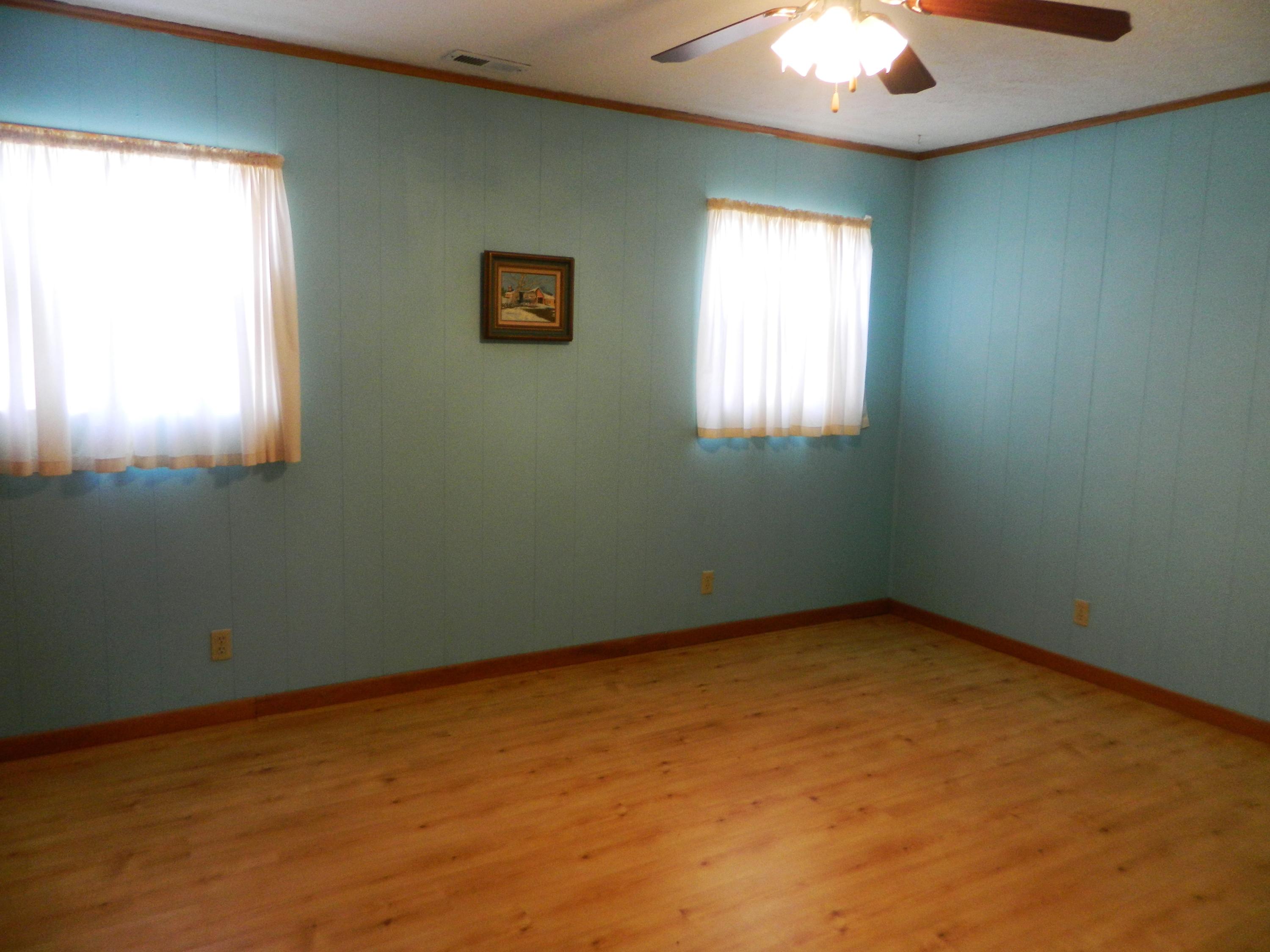 122 Beverly Circle Oak Ridge, TN 37830 - Photo 23 of 30 master or dining