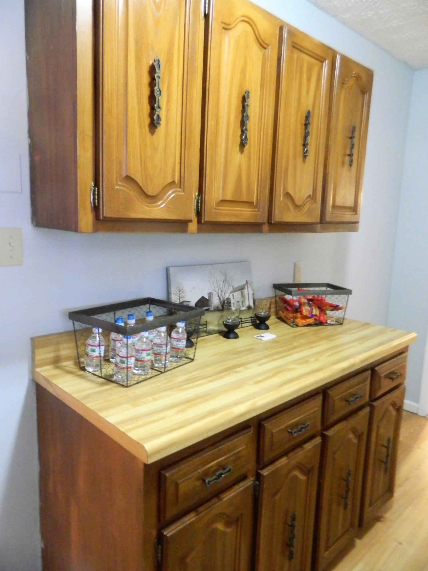 122 Beverly Circle Oak Ridge, TN 37830 - Photo 5 of 30 kitchen 2