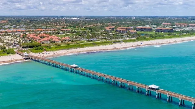 $1,175,000 | 900 Ocean Drive, Unit 504, Juno Beach, FL 33408