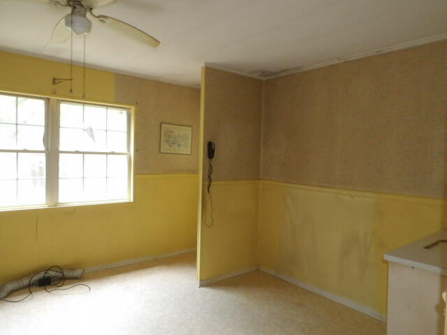 1090 Salterstown Road Sumter, SC 29153 - Photo 9 of 22