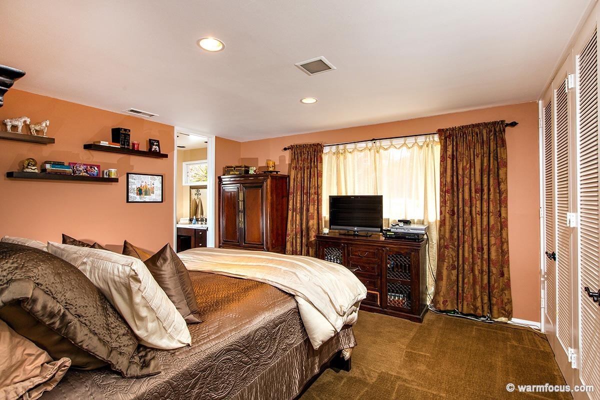 6247 Mimulus Rancho Santa Fe, CA 92067 - Photo 13 of 25