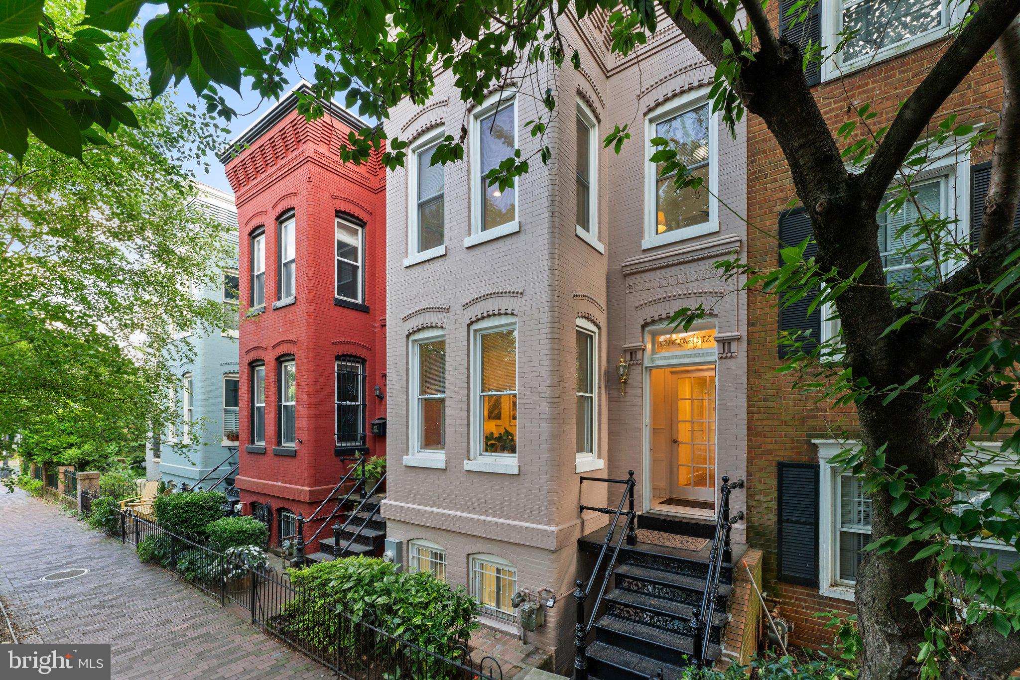 821 C Street Southeast Washington, DC 20003 - Photo 2 of 53