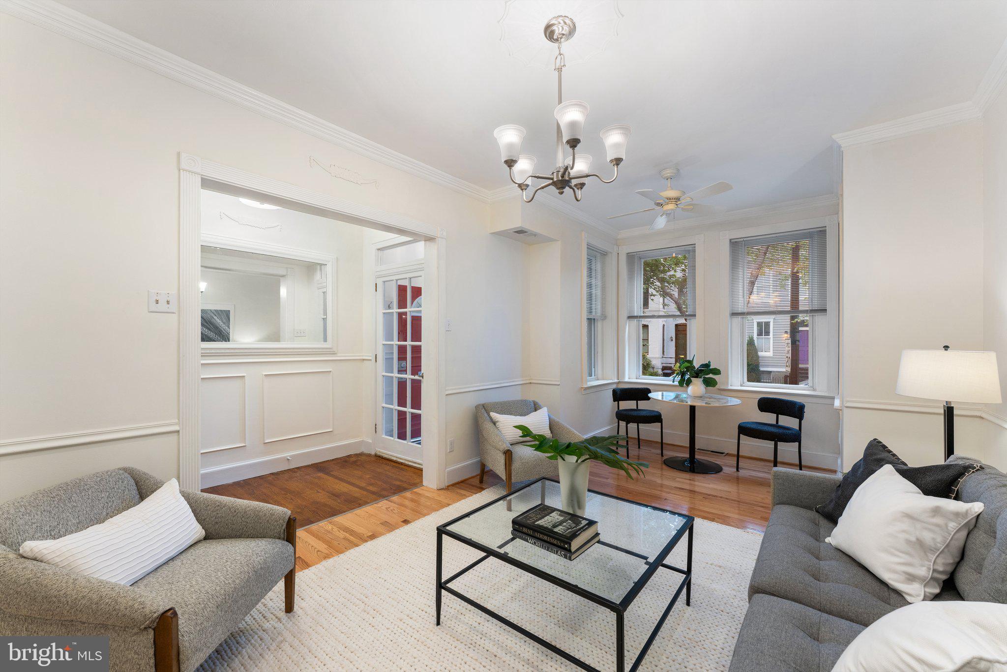 821 C Street Southeast Washington, DC 20003 - Photo 7 of 53