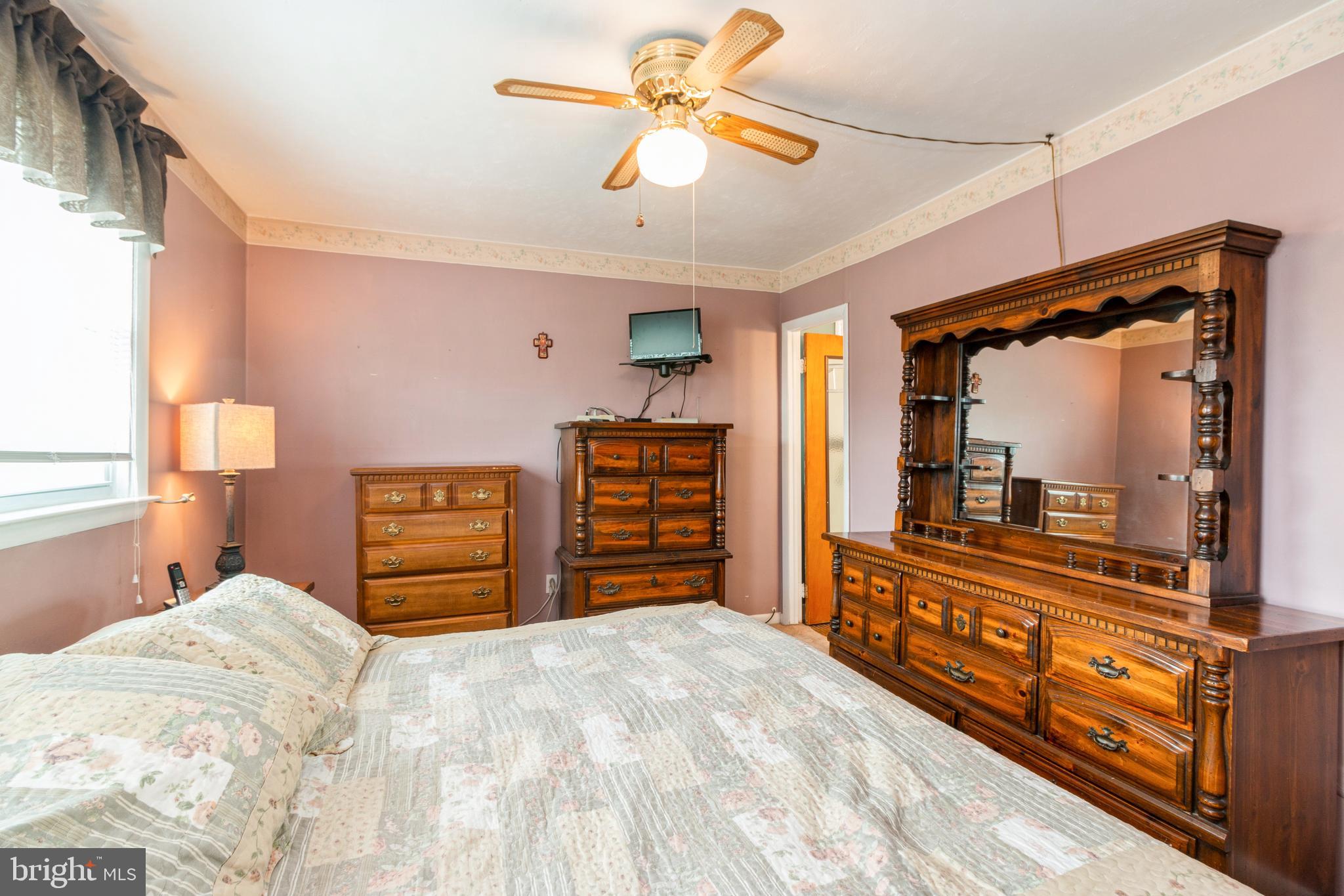 7333 Hill Road Philadelphia, PA 19128 - Photo 13 of 21