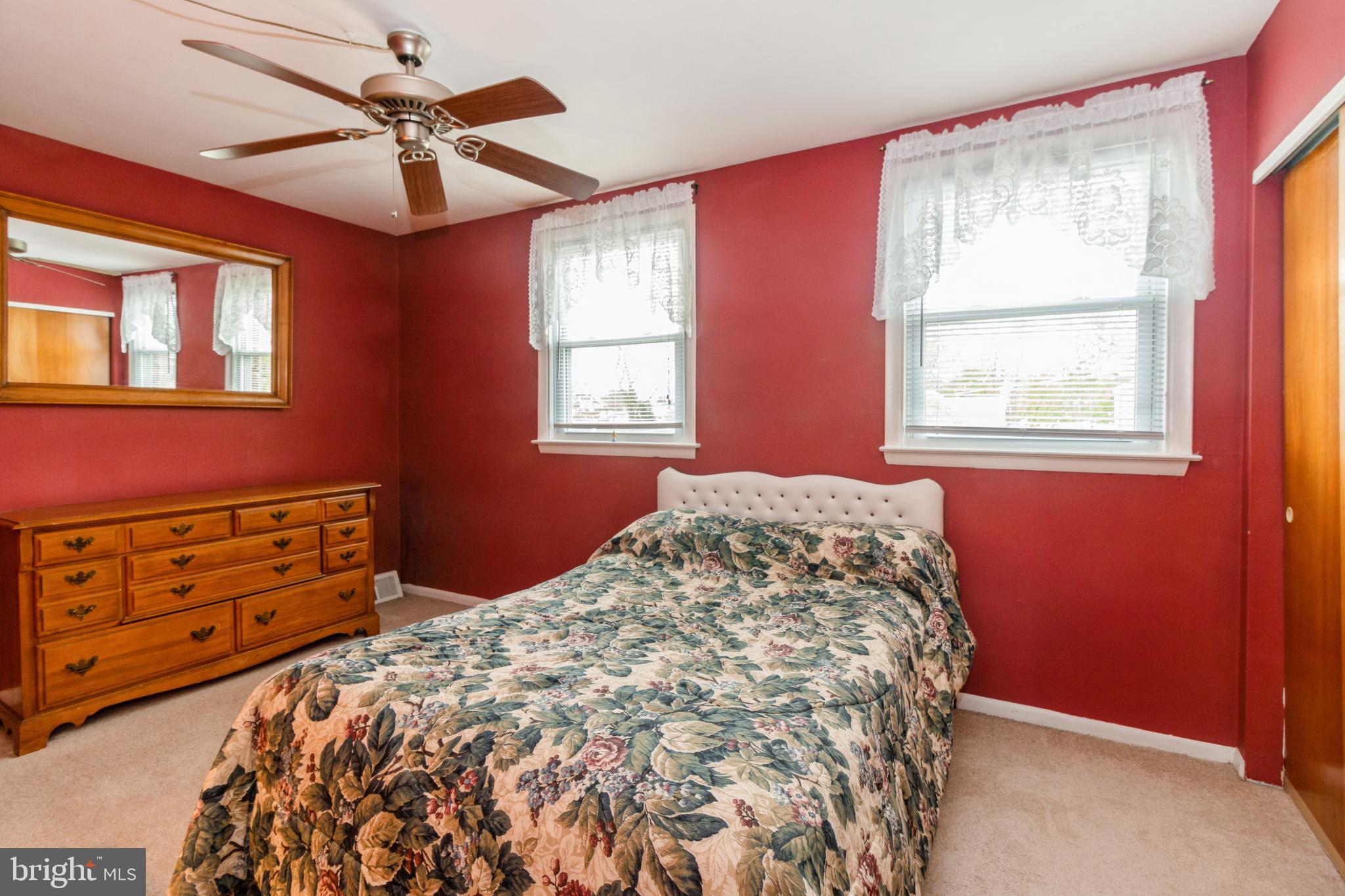 7333 Hill Road Philadelphia, PA 19128 - Photo 16 of 21