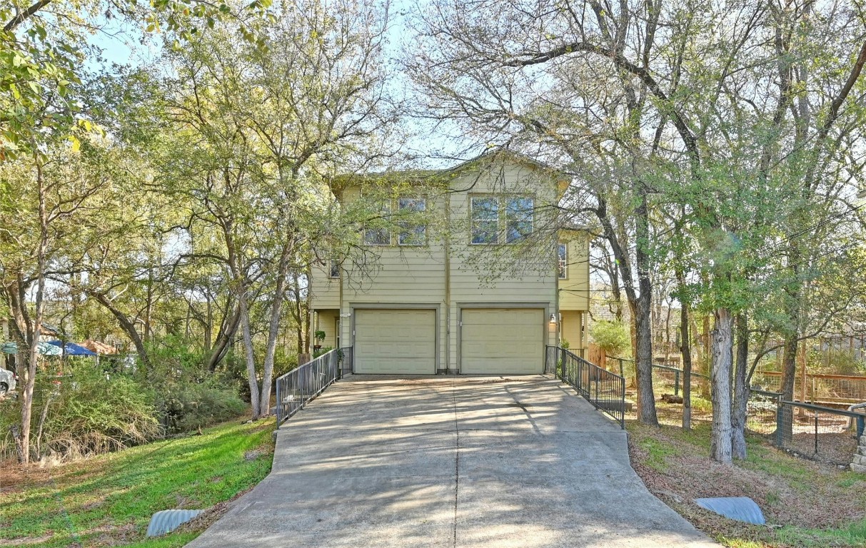1217 Delano Street, Unit B Austin, TX 78721 - Photo 1 of 27