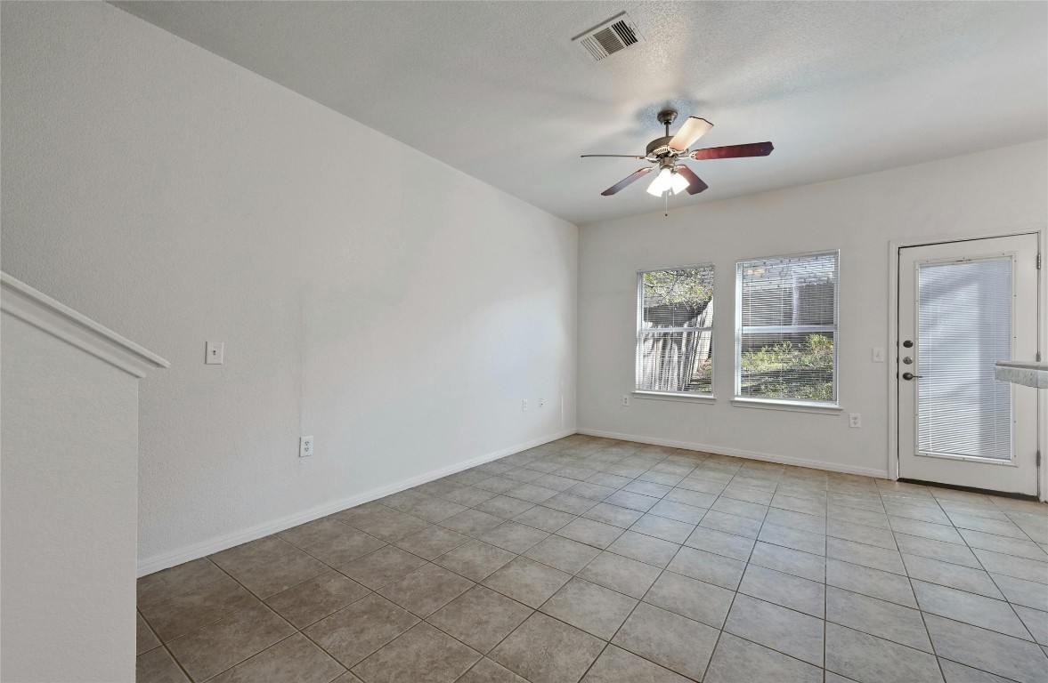 1217 Delano Street, Unit B Austin, TX 78721 - Photo 7 of 27