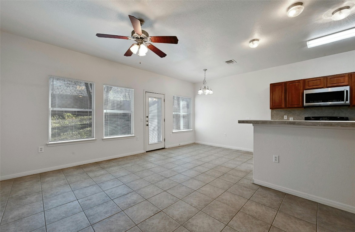 1217 Delano Street, Unit B Austin, TX 78721 - Photo 8 of 27