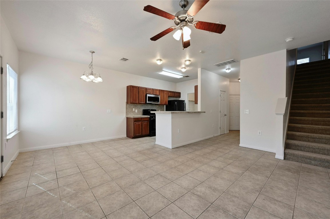 1217 Delano Street, Unit B Austin, TX 78721 - Photo 9 of 27