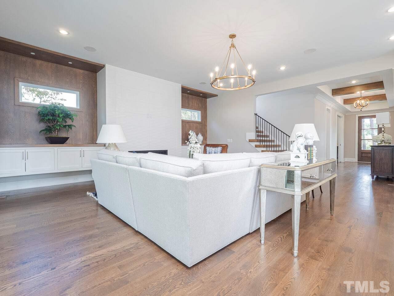 3305 Dell Drive Raleigh, NC 27609 - Photo 9 of 29 Gallery Image 9