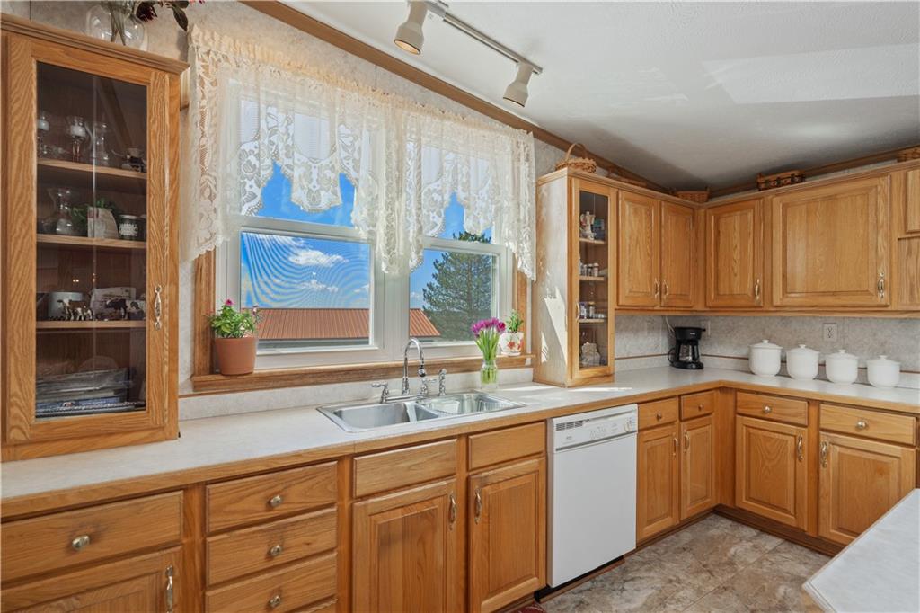 4205 Slope Hill Road Mount Pleasant, PA 15666 - Photo 17 of 50 Gallery Image 17