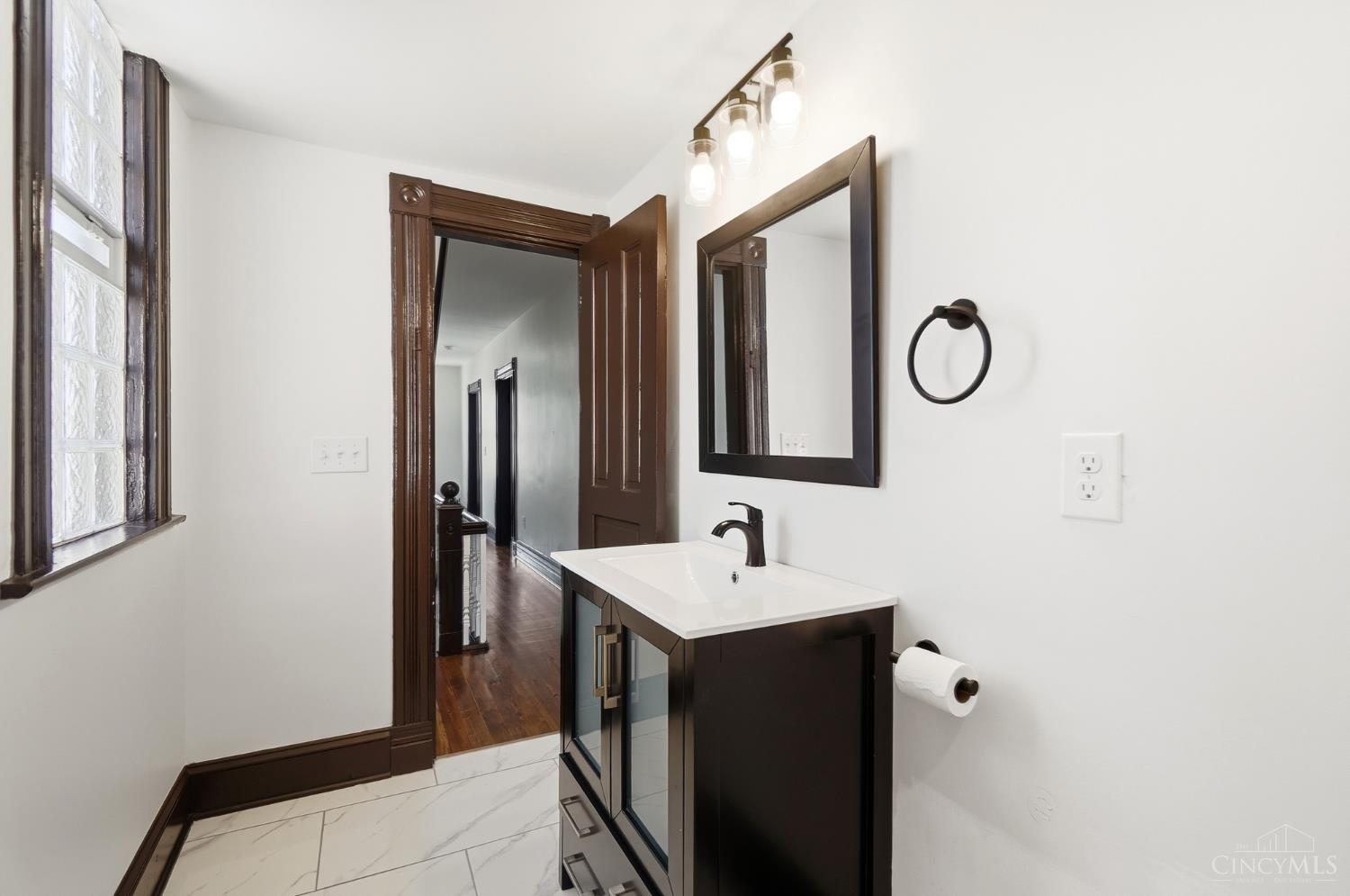 4211 Smith Road Cincinnati, OH 45212 - Photo 38 of 70 Gallery Image 38