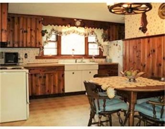 168 Podunk Road Sturbridge, MA 01566 - Photo 8 of 20