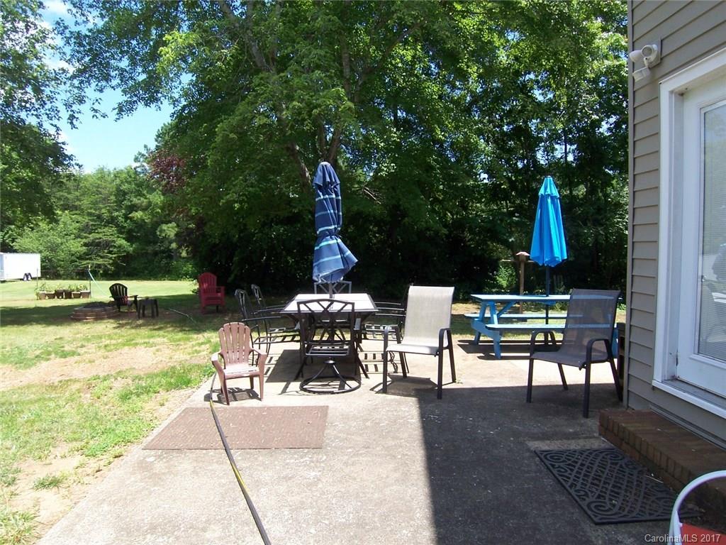 926 Thore Road Shelby, NC 28152 - Photo 3 of 24 Gallery Image 3