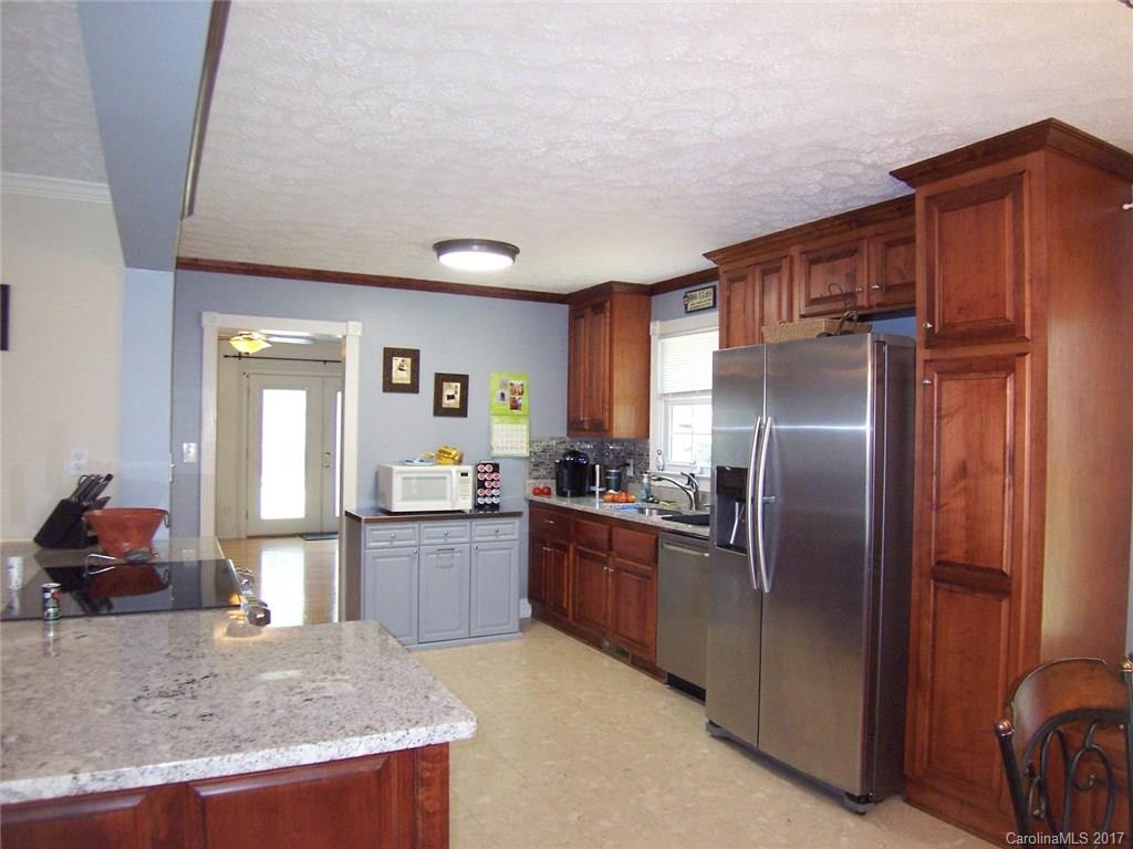 926 Thore Road Shelby, NC 28152 - Photo 8 of 24 Gallery Image 8